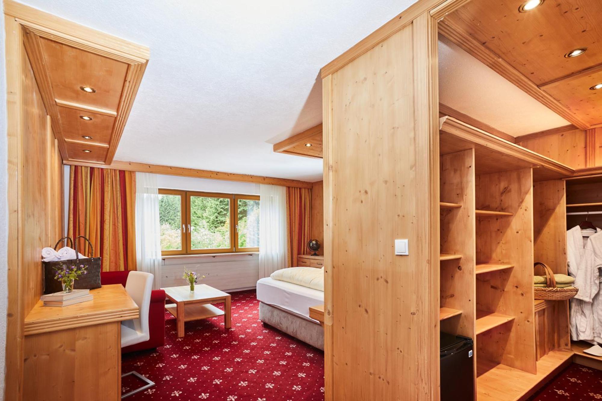 Hotel Hubertushof - Ihr Hotel Mit Herz ロイタシュ 部屋 写真